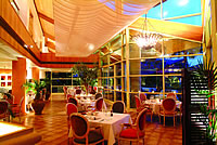 Juneirah Beach Club- ресторан
